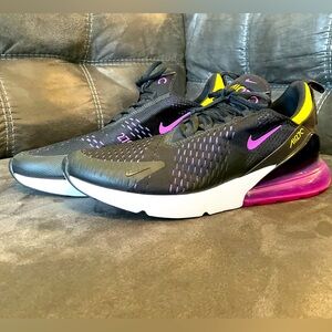 Men’s Nike Air Max 270 shoes, size 12